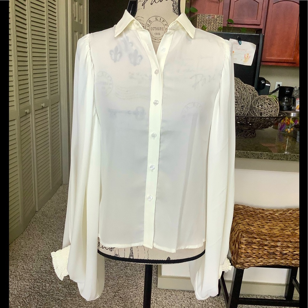 💎 Dramatic Sleeve Blouse 💎 - Picture 2 of 11
